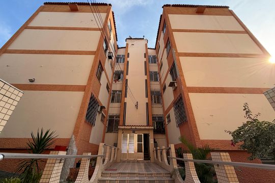 Fachada do bloco de apartamento à venda com 2 quartos, 55m² em Jacarepaguá, Rio de Janeiro