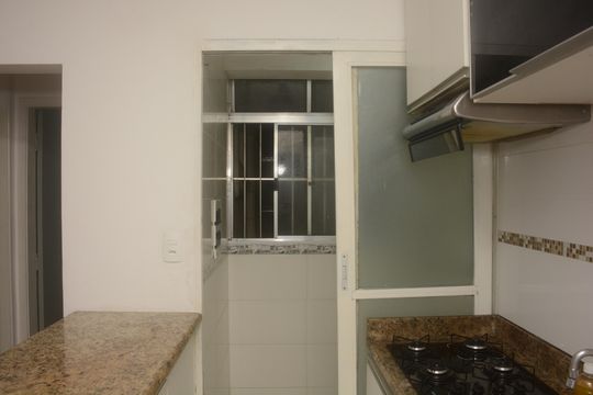 Cozinha de apartamento para alugar com 2 quartos, 46m² em Cidade Líder, São Paulo