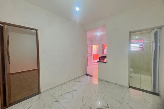 Casa para alugar com 2 quartos, 118m² em Jardim Novo Portugal, Guarulhos