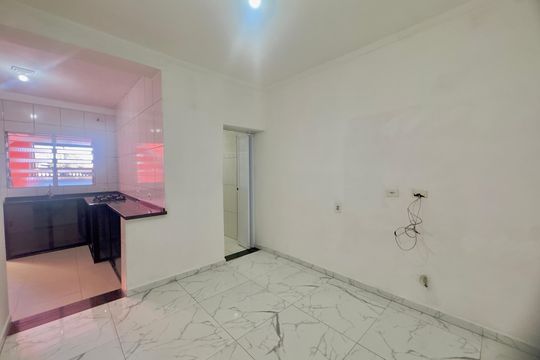 Sala de casa para alugar com 2 quartos, 118m² em Jardim Novo Portugal, Guarulhos