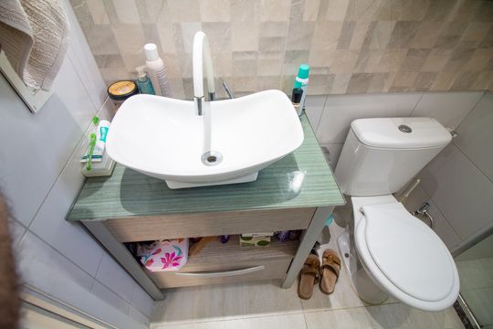 Banheiro da Suíte de apartamento para alugar com 2 quartos, 76m² em Campo Belo, São Paulo