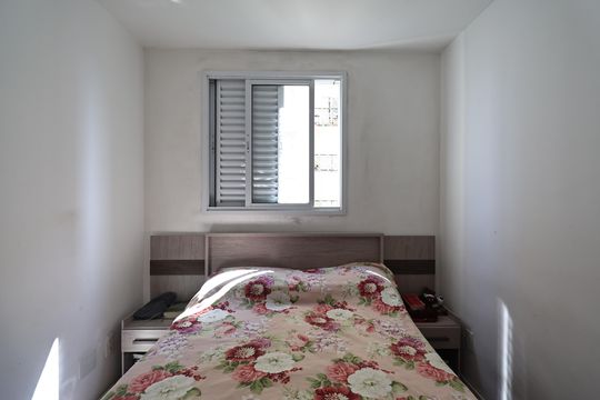 Quarto 2 de apartamento à venda com 2 quartos, 48m² em Parque Jaçatuba, Santo André