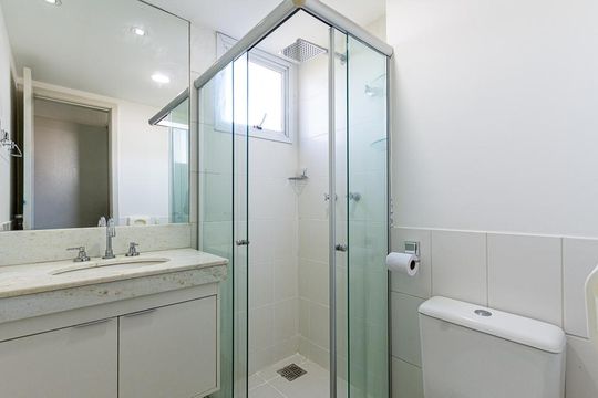 Banheiro de apartamento à venda com 3 quartos, 84m² em Recreio dos Bandeirantes, Rio de Janeiro