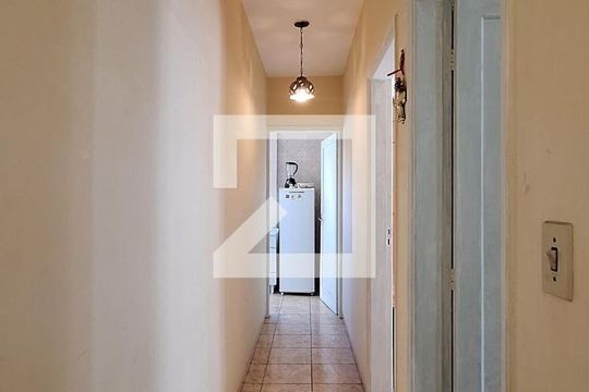Corredor de apartamento para alugar com 1 quarto, 70m² em Guilhermina, Praia Grande