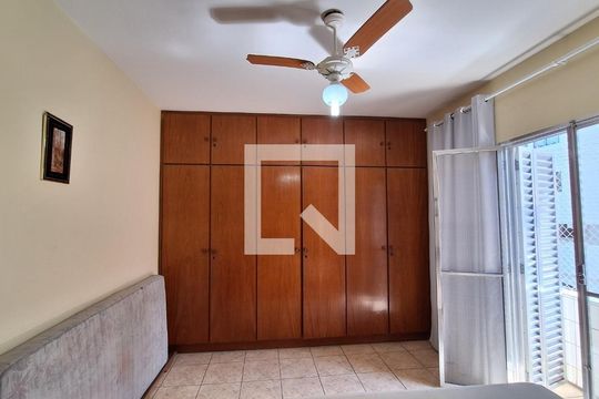 Quarto de apartamento para alugar com 1 quarto, 70m² em Guilhermina, Praia Grande