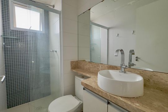 Banheiro 1 de apartamento para alugar com 2 quartos, 69m² em Vila Leonor, Guarulhos