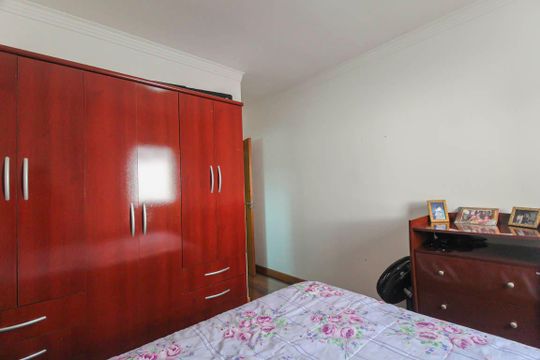 Casa à venda com 3 quartos, 174m² em Jardim Vila Formosa, São Paulo