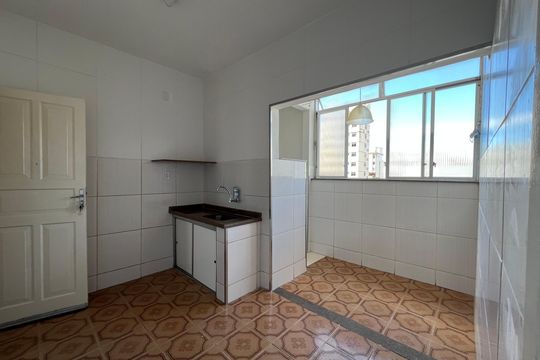 Cozinha de apartamento para alugar com 3 quartos, 63m² em Centro, Juiz de Fora