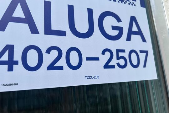Placa de apartamento para alugar com 3 quartos, 63m² em Centro, Juiz de Fora