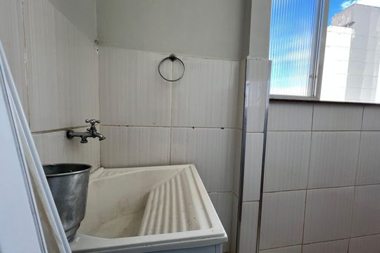 Área de Serviço de apartamento para alugar com 3 quartos, 63m² em Centro, Juiz de Fora