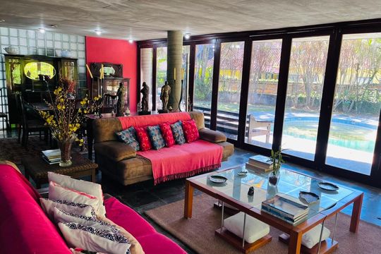Sala de casa à venda com 4 quartos, 440m² em Jacarepaguá, Rio de Janeiro