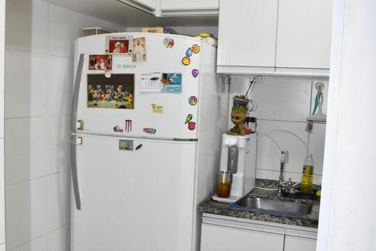 Cozinha de apartamento à venda com 2 quartos, 52m² em Parque Uniao, Jundiaí