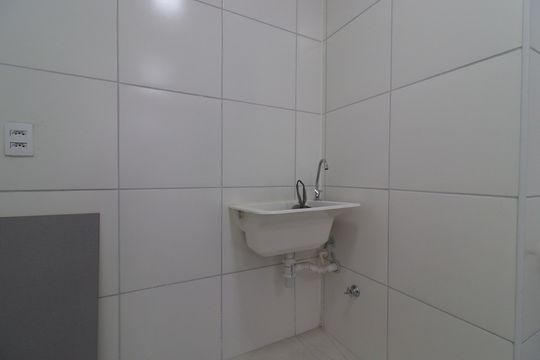 Área de Serviço de apartamento para alugar com 2 quartos, 33m² em Jardim Sabara, São Paulo