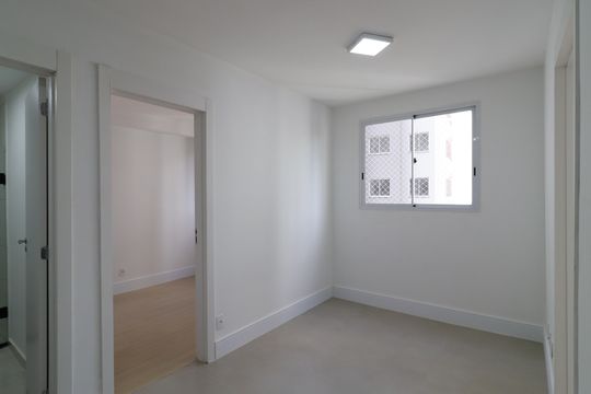 Sala de apartamento para alugar com 2 quartos, 33m² em Jardim Sabara, São Paulo
