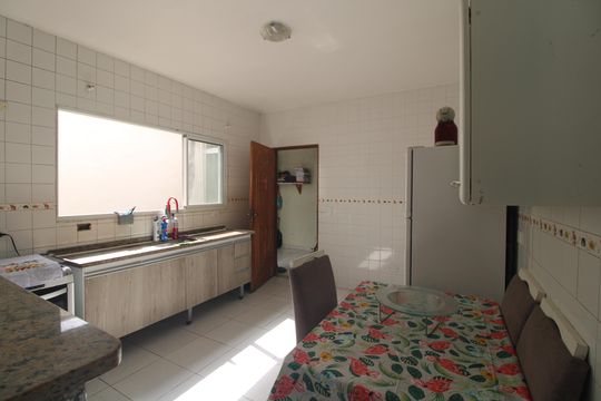Cozinha de casa à venda com 2 quartos, 125m² em Jardim Sete de Setembro, São Paulo