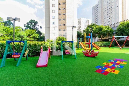 Condomínio  de apartamento para alugar com 2 quartos, 48m² em Penha de França, São Paulo