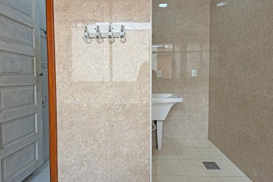 Área de Serviço de casa para alugar com 3 quartos, 133m² em Vila Mathias, Santos