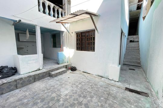 Quintal de casa para alugar com 1 quarto, 60m² em Jardim Luísa, São Paulo