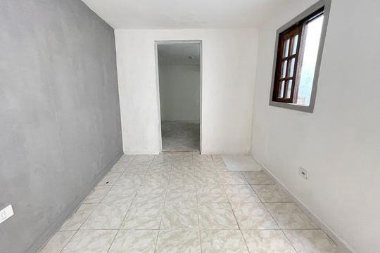 Sala de casa para alugar com 1 quarto, 60m² em Jardim Luísa, São Paulo