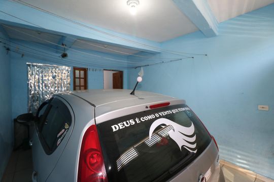 Garagem de casa à venda com 3 quartos, 120m² em Eldorado, Diadema