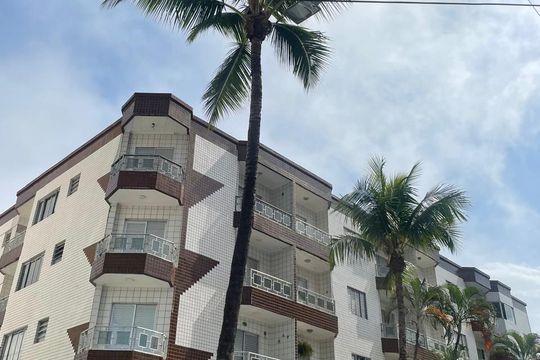 Fachada de apartamento para alugar com 1 quarto, 70m² em Vila Tupi, Praia Grande