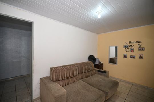 Sala de casa à venda com 2 quartos, 70m² em Jardim Inga, São Paulo