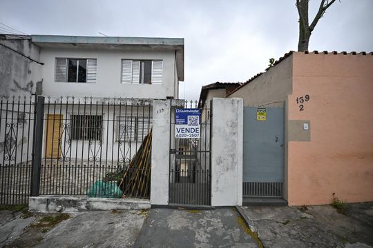 Fachada de casa à venda com 2 quartos, 70m² em Jardim Inga, São Paulo