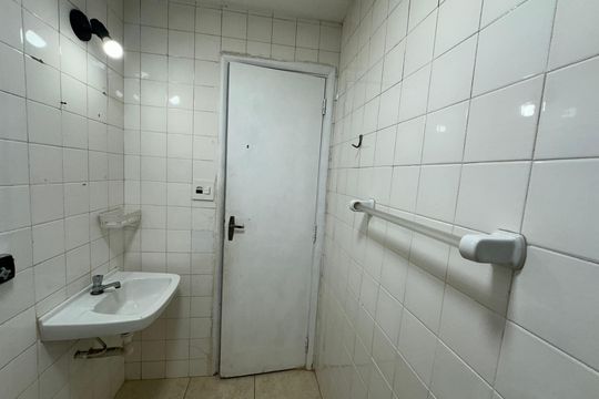 Banheiro de apartamento para alugar com 1 quarto, 35m² em Itararé, São Vicente