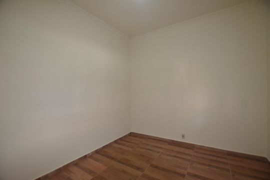 Quarto 1 de casa para alugar com 3 quartos, 200m² em Cascadura, Rio de Janeiro