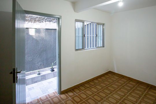 Casa para alugar com 2 quartos, 65m² em Campanário, Diadema