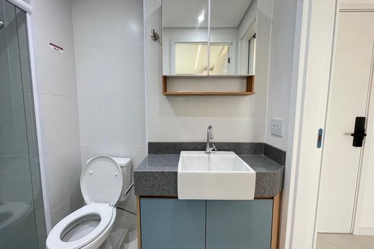 Banheiro de apartamento para alugar com 1 quarto, 32m² em Butantã, São Paulo