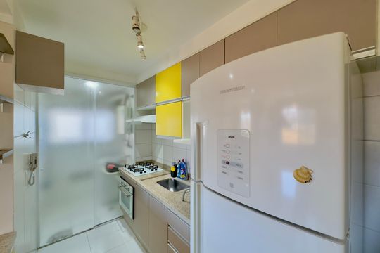 Cozinha de apartamento para alugar com 2 quartos, 45m² em Jardim Las Vegas, Guarulhos