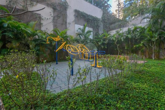 Apartamento à venda com 3 quartos, 305m² em Jardim Fonte do Morumbi, São Paulo