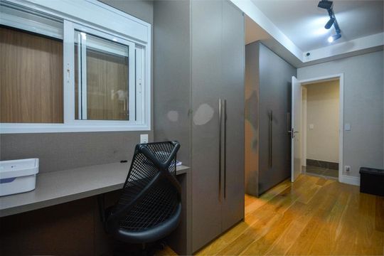 Apartamento à venda com 3 quartos, 305m² em Jardim Fonte do Morumbi, São Paulo