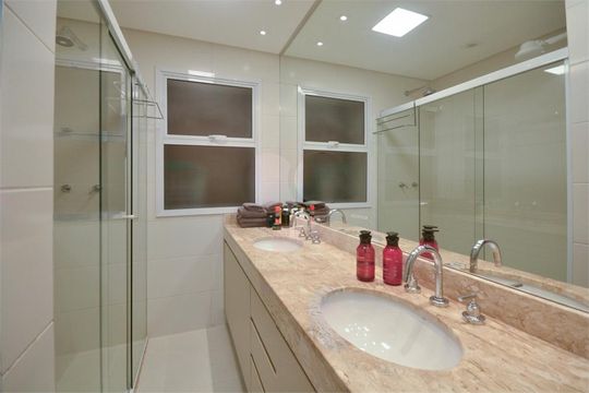 Apartamento à venda com 3 quartos, 305m² em Jardim Fonte do Morumbi, São Paulo