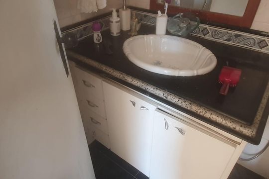 Banheiro de casa à venda com 5 quartos, 280m² em Santa Branca, Belo Horizonte