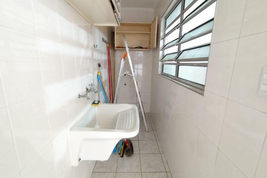 Casa à venda com 2 quartos, 130m² em Vila Bertioga, São Paulo