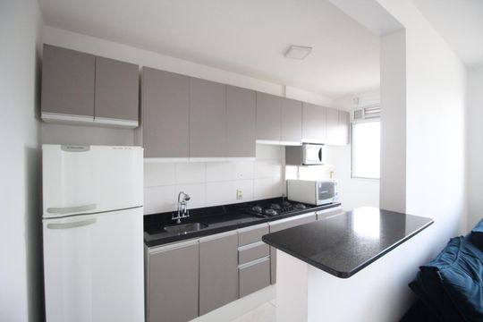 Cozinha de apartamento para alugar com 2 quartos, 44m² em Humaitá, Porto Alegre