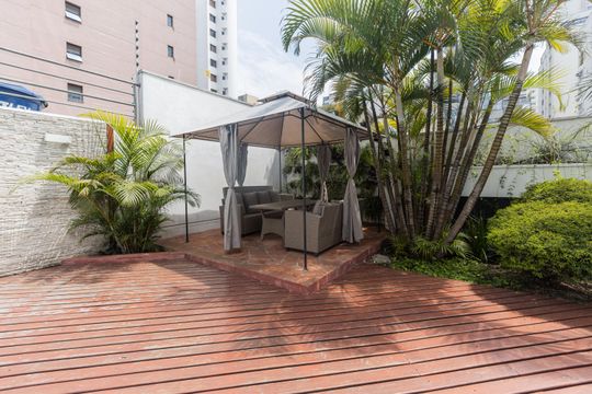 Piscina de kitnet/studio à venda com 1 quarto, 42m² em Cerqueira César, São Paulo