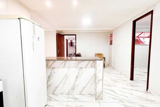 Apartamento para alugar com 2 quartos, 60m² em Aquariús, Cabo Frio