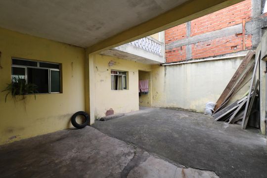Garagem de casa à venda com 3 quartos, 192m² em Campanário, Diadema