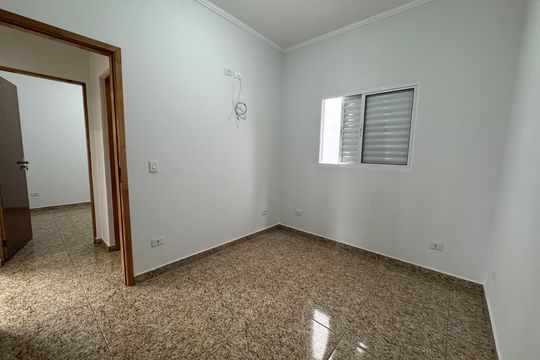 Apartamento para alugar com 2 quartos, 45m² em Jardim Maria Beatriz, Carapicuíba