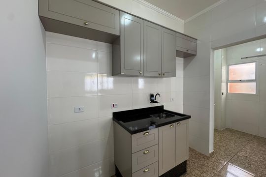Apartamento para alugar com 2 quartos, 45m² em Jardim Maria Beatriz, Carapicuíba
