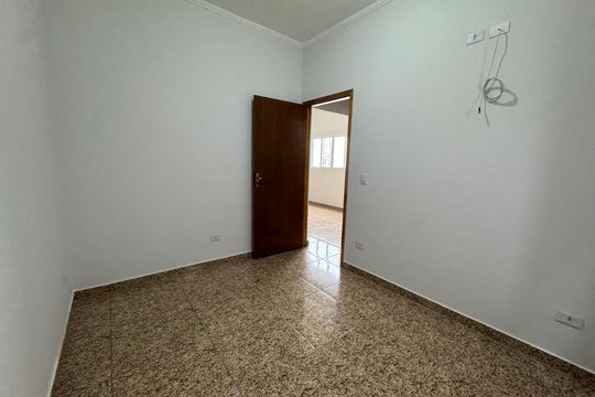 Apartamento para alugar com 2 quartos, 45m² em Jardim Maria Beatriz, Carapicuíba