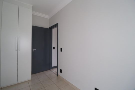 Quarto 1 de apartamento para alugar com 2 quartos, 59m² em Centro, Uberlândia
