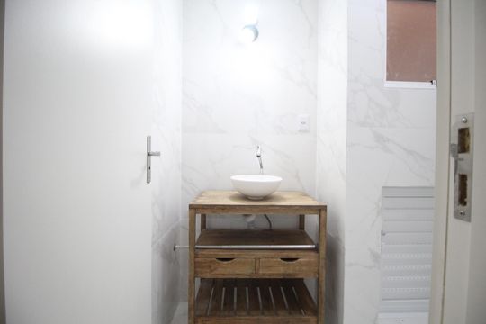 Banheiro de apartamento para alugar com 1 quarto, 46m² em Mont’serrat, Porto Alegre
