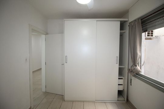 Quarto 1 de apartamento para alugar com 1 quarto, 46m² em Mont’serrat, Porto Alegre