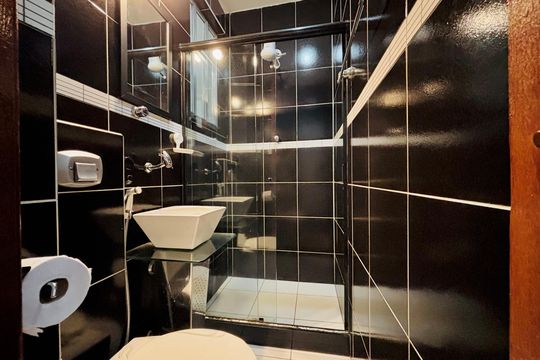 Banheiro de apartamento para alugar com 1 quarto, 25m² em Copacabana, Rio de Janeiro