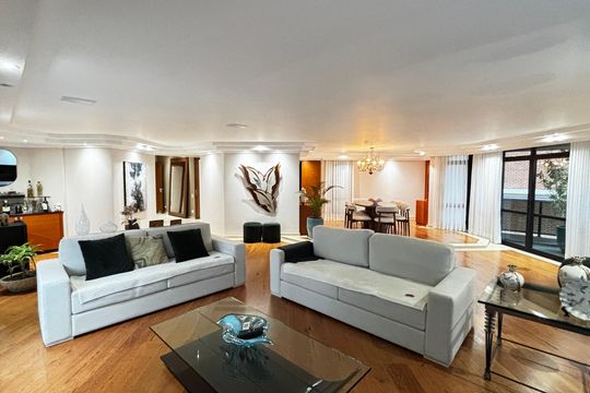 Apartamento para alugar com 4 quartos, 320m² em Jardim, Santo André