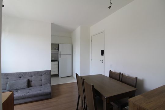 Sala de apartamento para alugar com 2 quartos, 45m² em Barra Olímpica, Rio de Janeiro